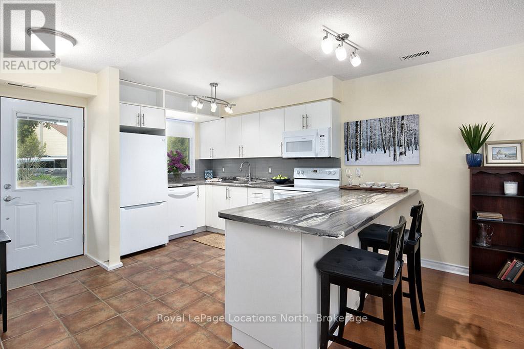 134 Escarpment Crescent, Collingwood, Ontario  L9Y 5B4 - Photo 5 - S12197031