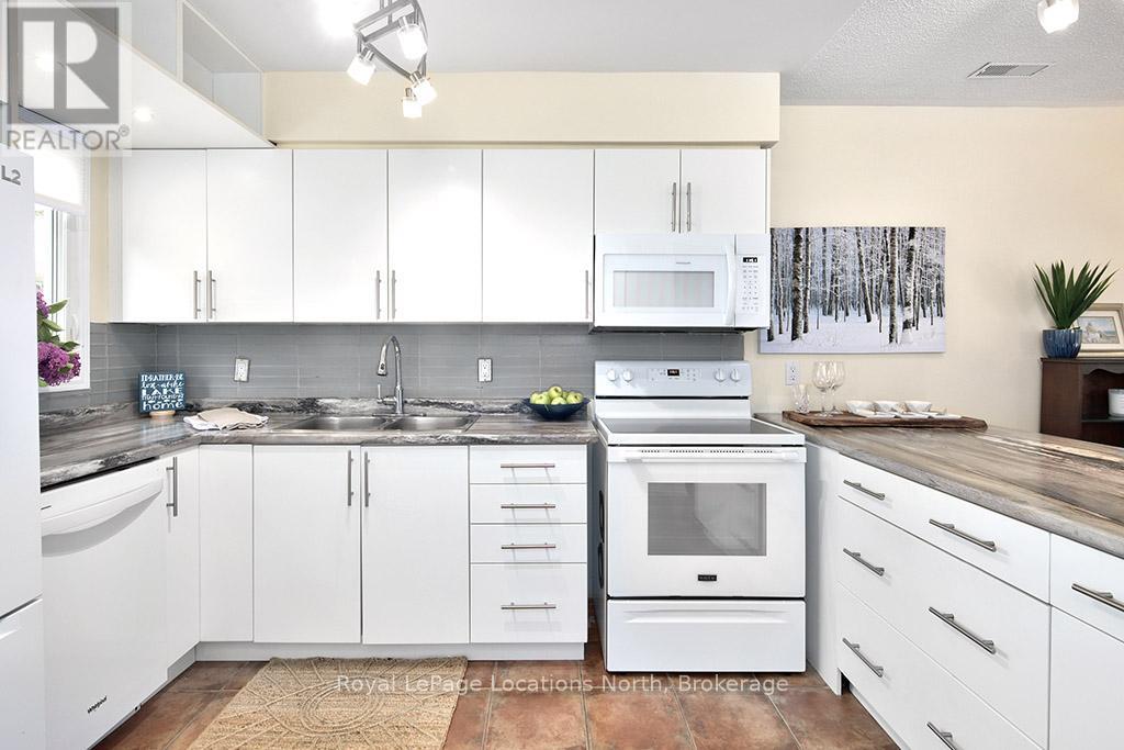 134 Escarpment Crescent, Collingwood, Ontario  L9Y 5B4 - Photo 6 - S12197031
