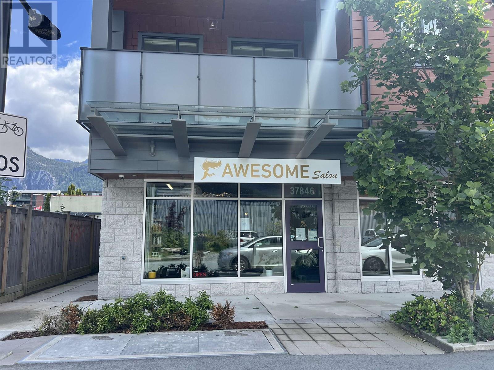 37846 THIRD AVENUE, squamish, British Columbia V8B0R8