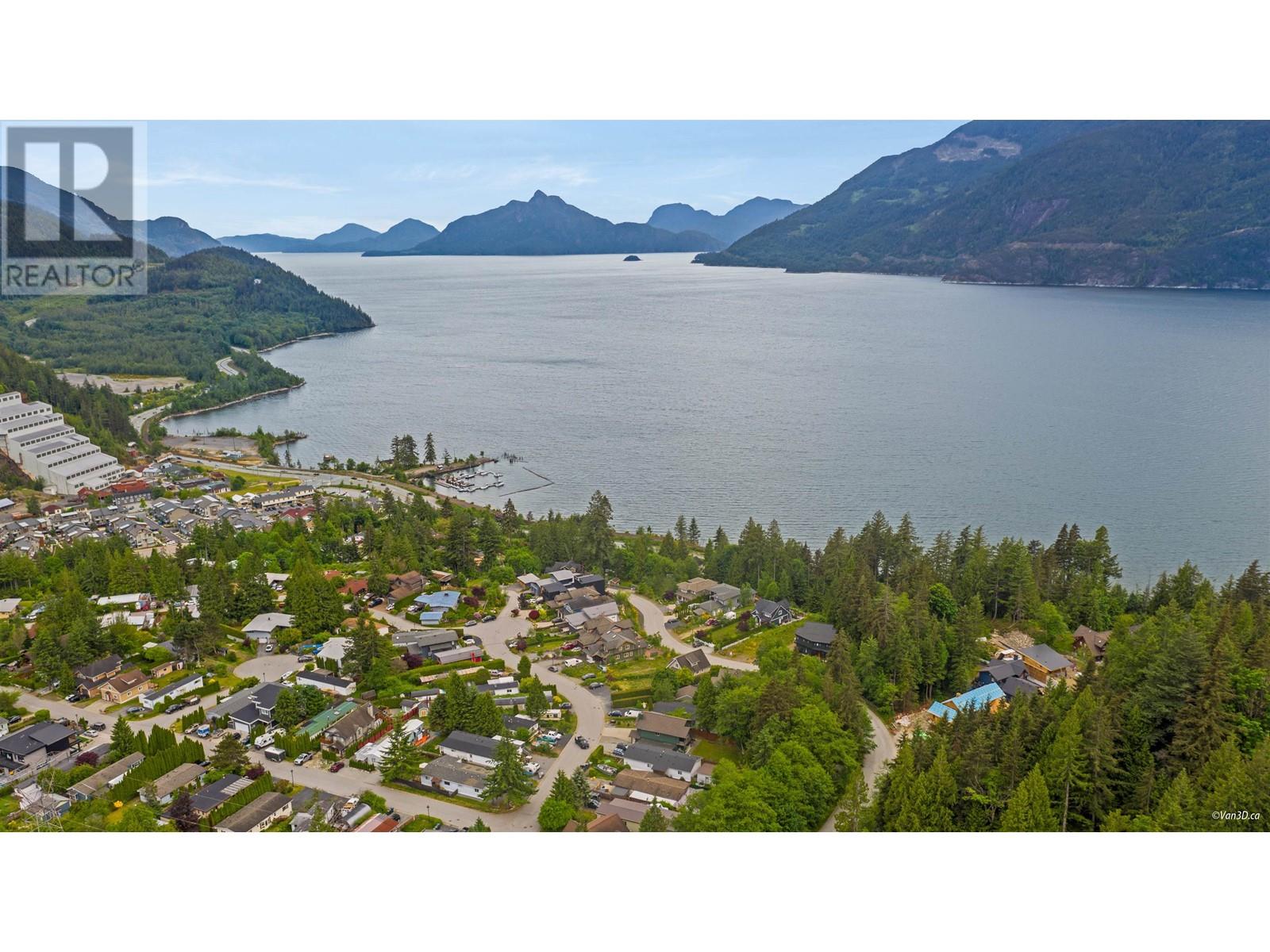 746 Upper Crescent, Squamish, British Columbia  V8E 0V7 - Photo 38 - R3009069
