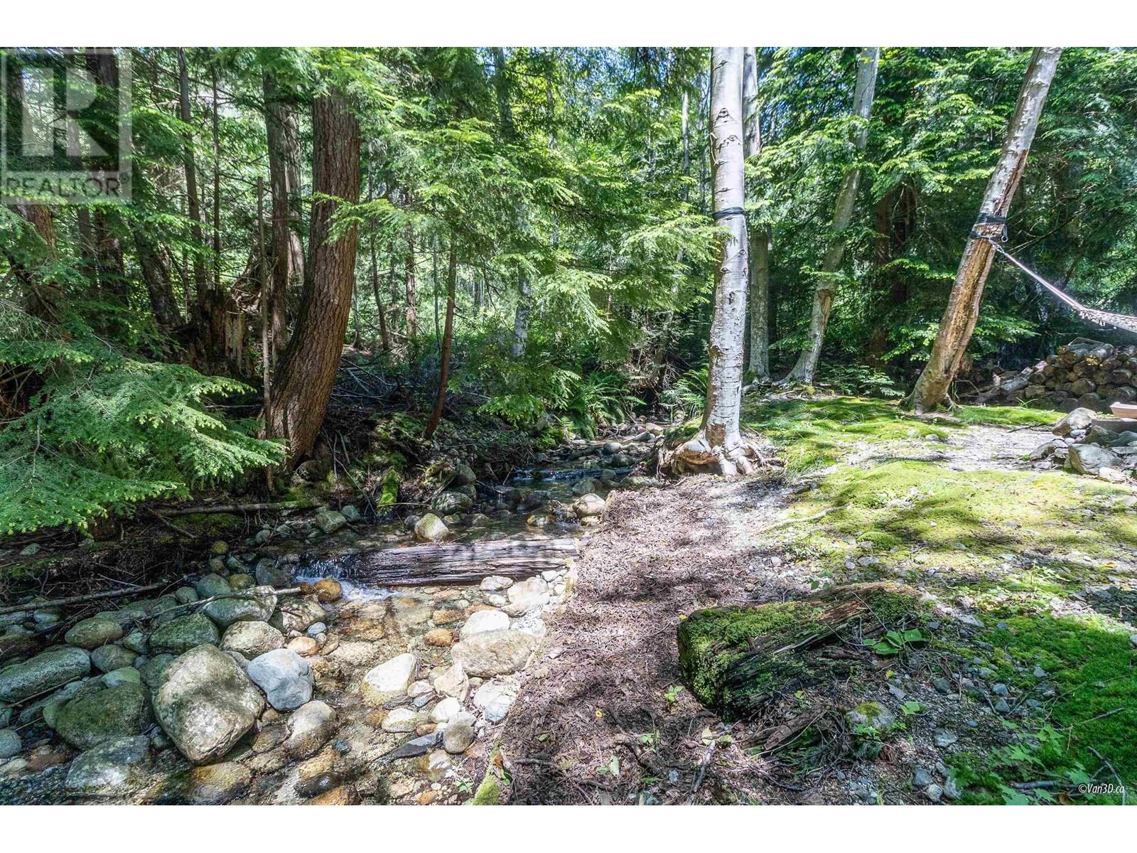 746 Upper Crescent, Squamish, British Columbia  V8E 0V7 - Photo 11 - R3009069