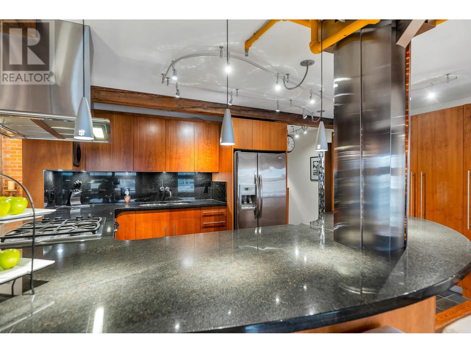 Listing Picture 11 of 37 : 804 518 BEATTY STREET, Vancouver / 溫哥華 - 魯藝地產 Yvonne Lu Group - MLS Medallion Club Member