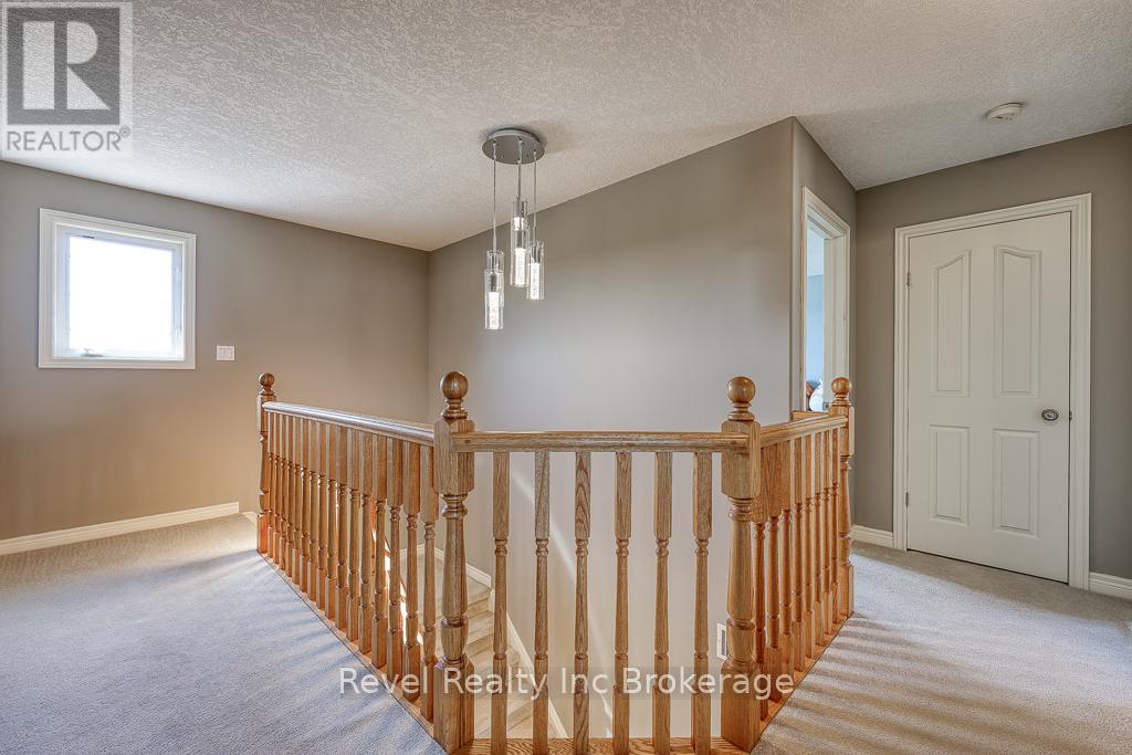 7 Woodhatch Crescent, Ingersoll, Ontario  N5C 0A2 - Photo 23 - X12197011