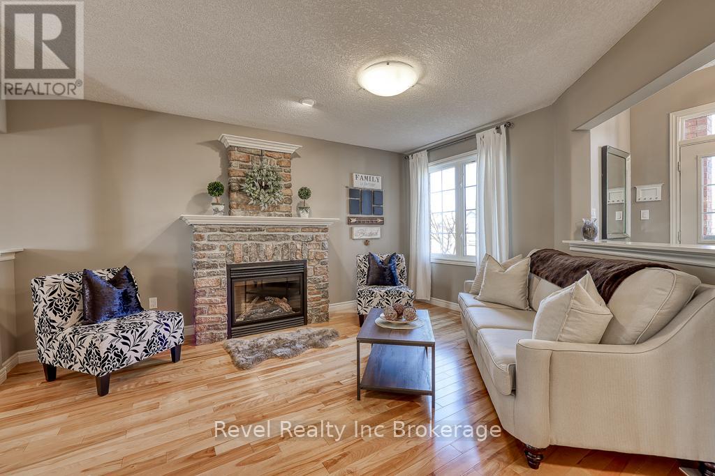 7 Woodhatch Crescent, Ingersoll, Ontario  N5C 0A2 - Photo 7 - X12197011