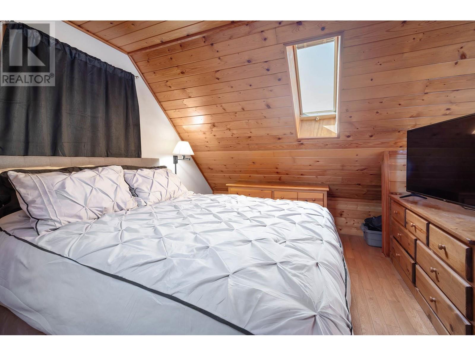 3215 Yellowhead Highway, Barriere, British Columbia  V0E 2E0 - Photo 33 - 10342580