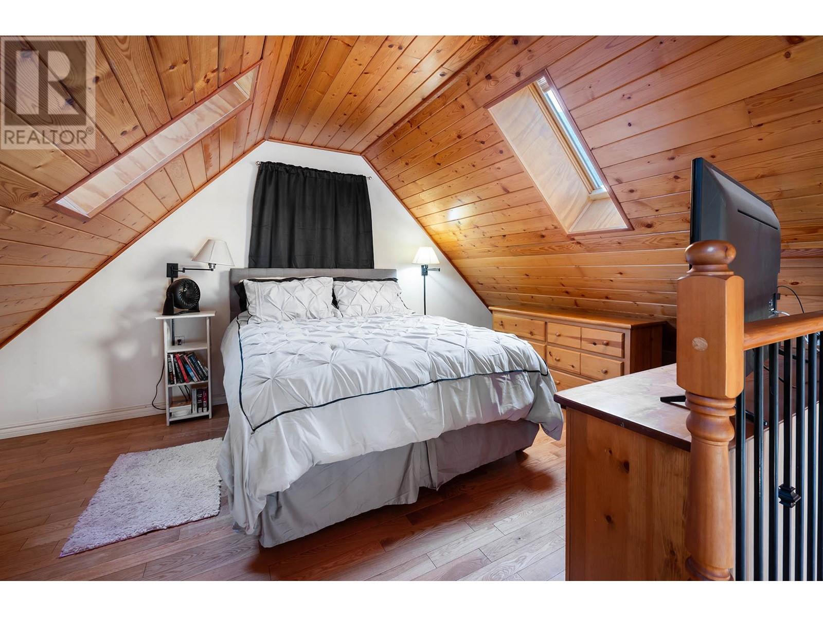 3215 Yellowhead Highway, Barriere, British Columbia  V0E 2E0 - Photo 32 - 10342580