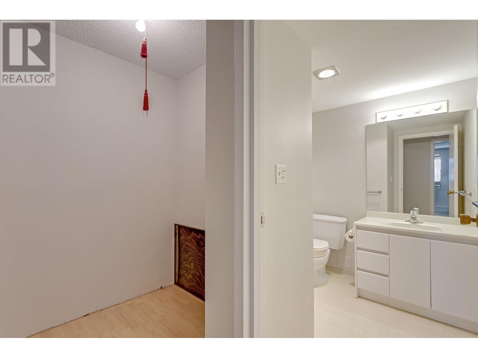 407 150 E 15th Street, North Vancouver, British Columbia  V7L 4N9 - Photo 19 - R3011022