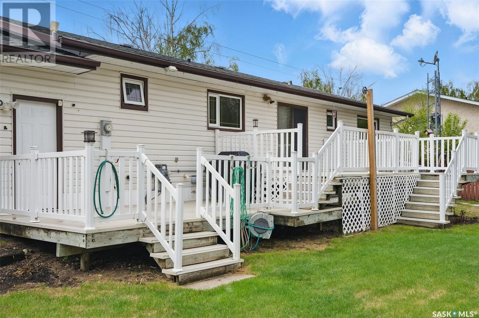 210 7th Avenue W, Watrous, Saskatchewan  S0K 4T0 - Photo 32 - SK008344