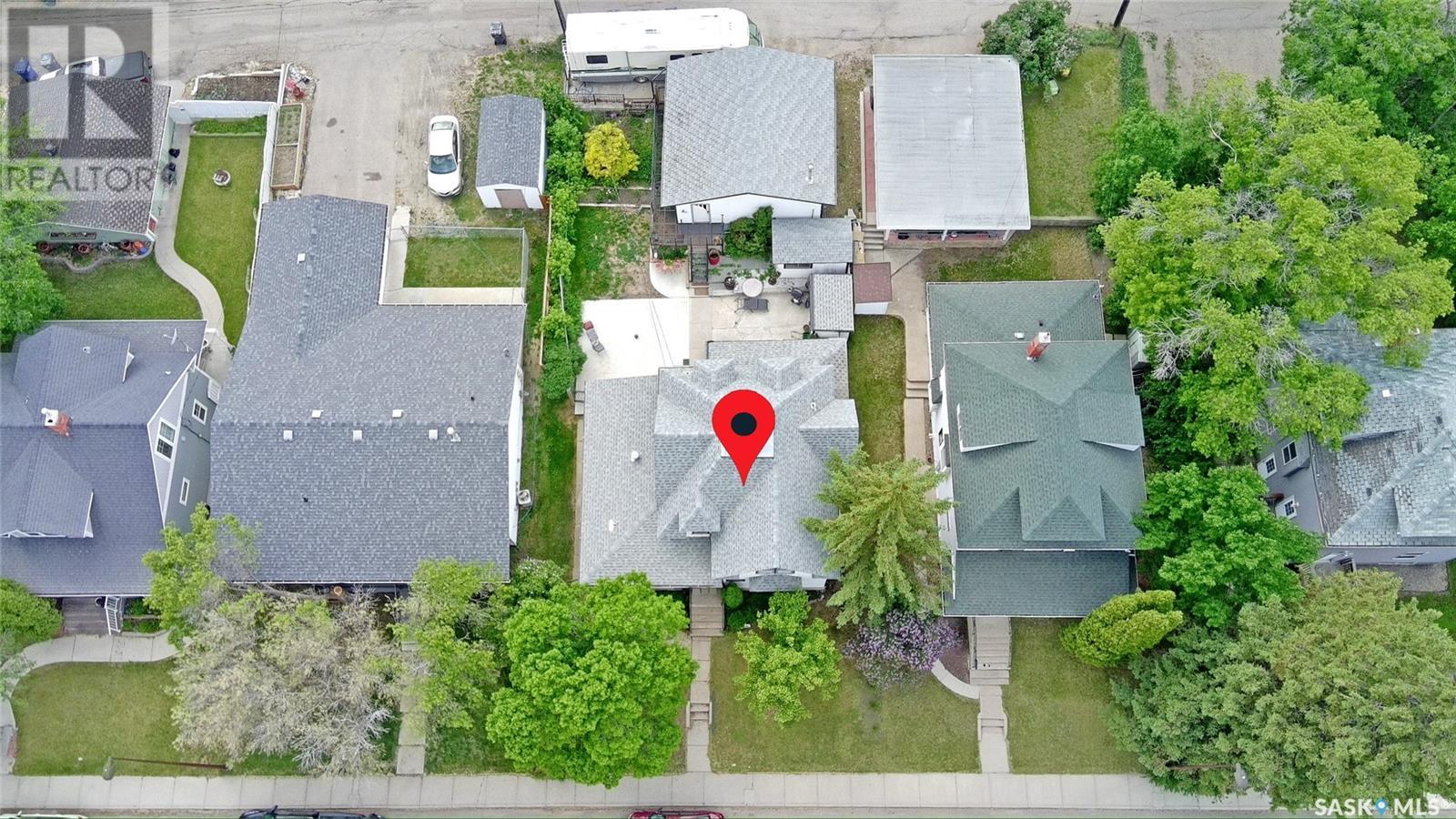 428 1st Avenue Nw, Swift Current, Saskatchewan  S9H 0N4 - Photo 2 - SK008079