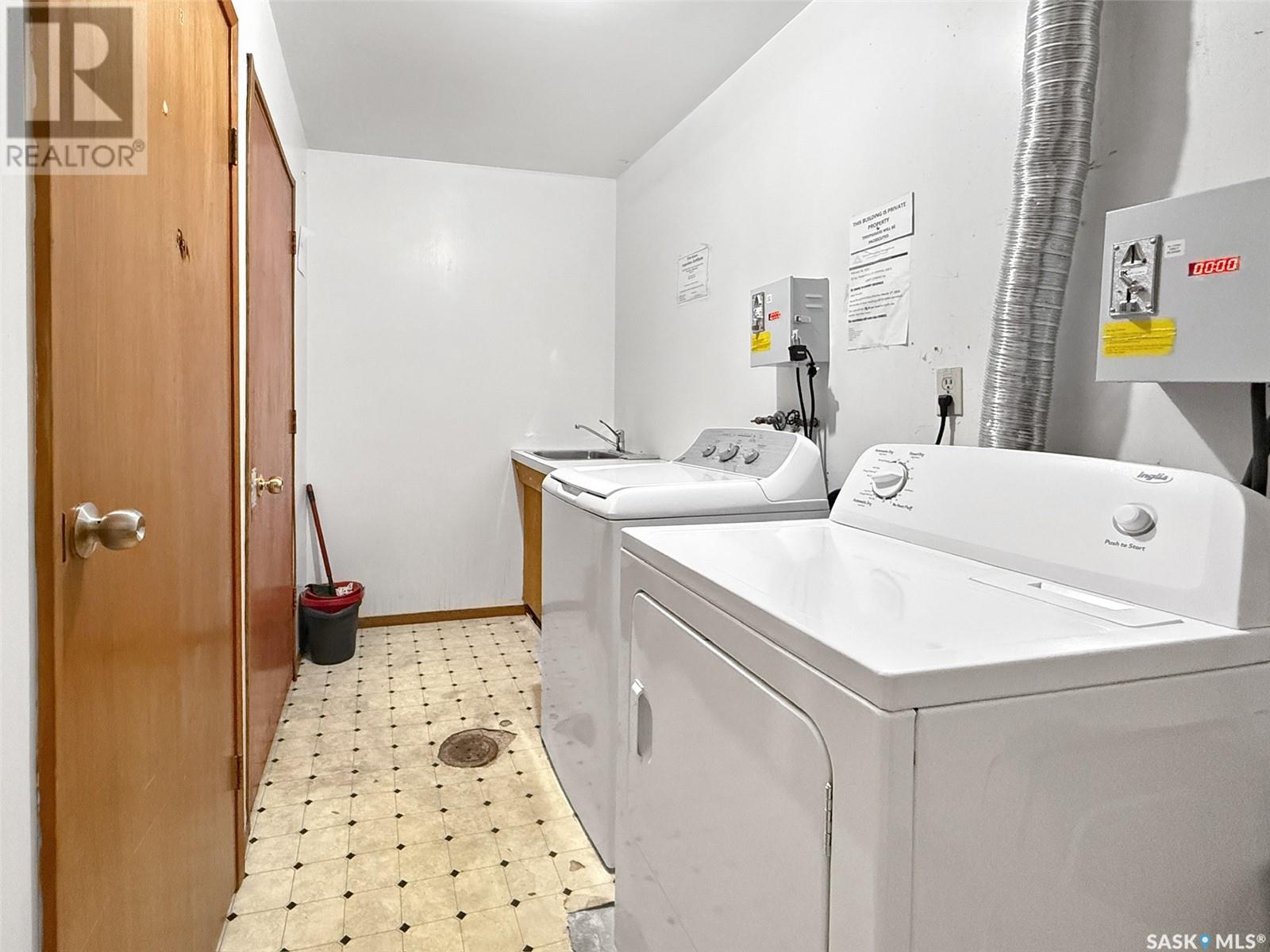 275 Central Avenue S, Swift Current, Saskatchewan  S9H 3G2 - Photo 16 - SK008042