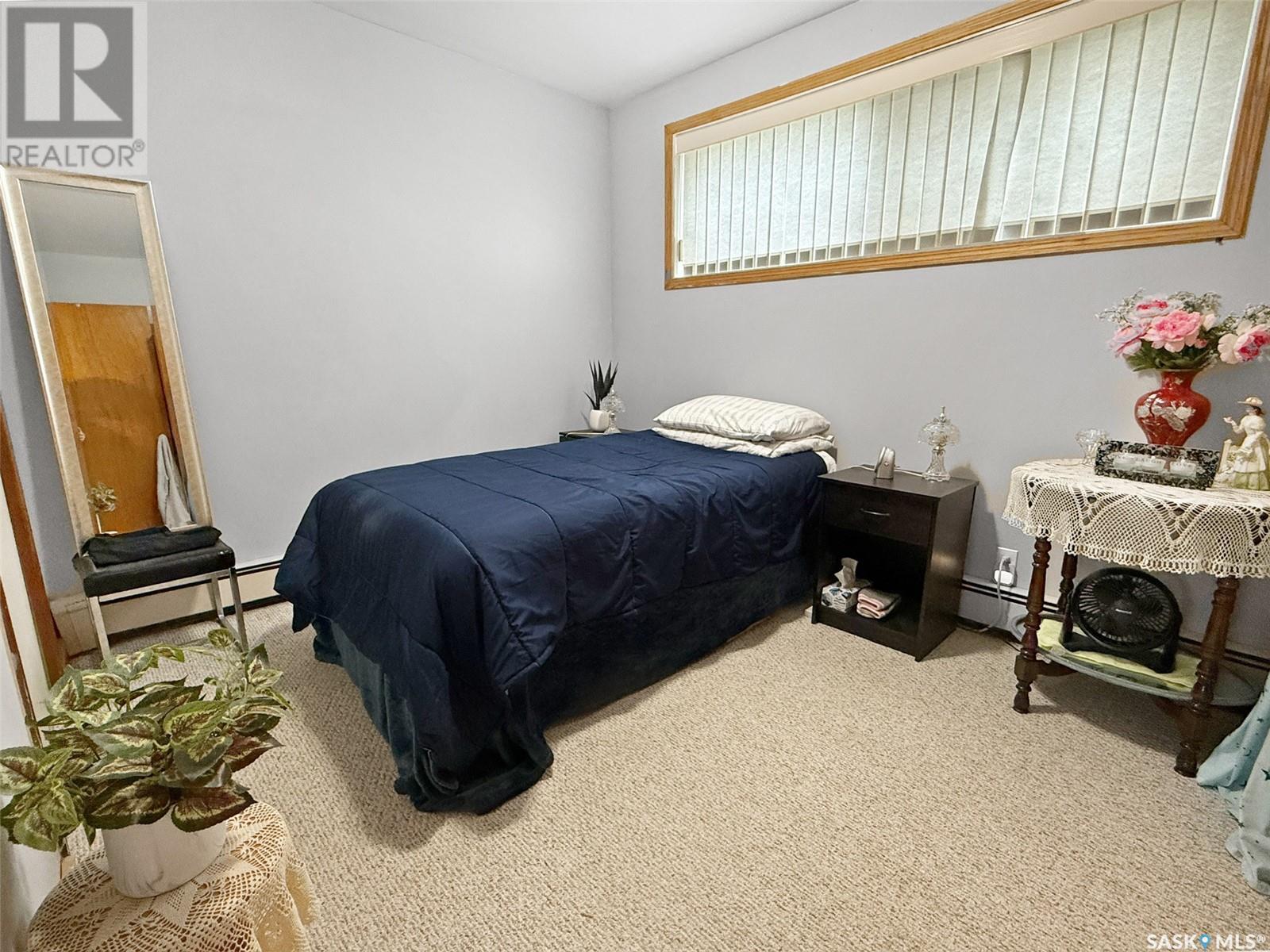 275 Central Avenue S, Swift Current, Saskatchewan  S9H 3G2 - Photo 6 - SK008042