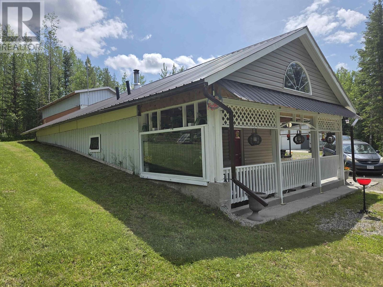 5237 Kirby Road, Quesnel, British Columbia  V2J 6X9 - Photo 1 - R3011645