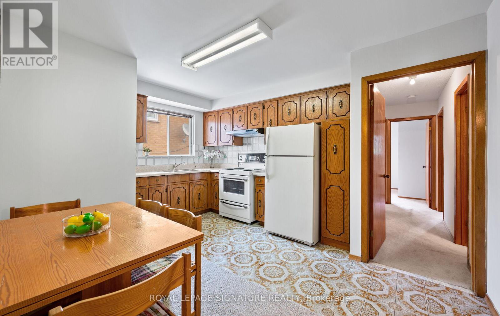 100 Madison Street, Brampton, Ontario  L6S 3C5 - Photo 10 - W12197030