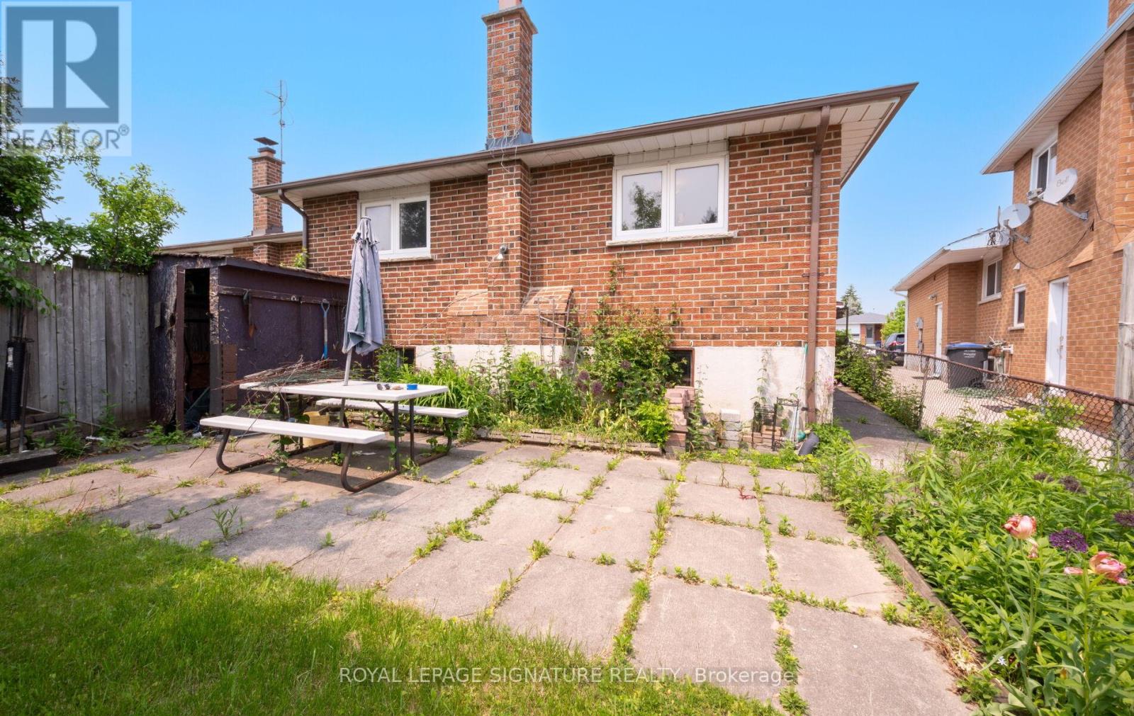 100 Madison Street, Brampton, Ontario  L6S 3C5 - Photo 27 - W12197030