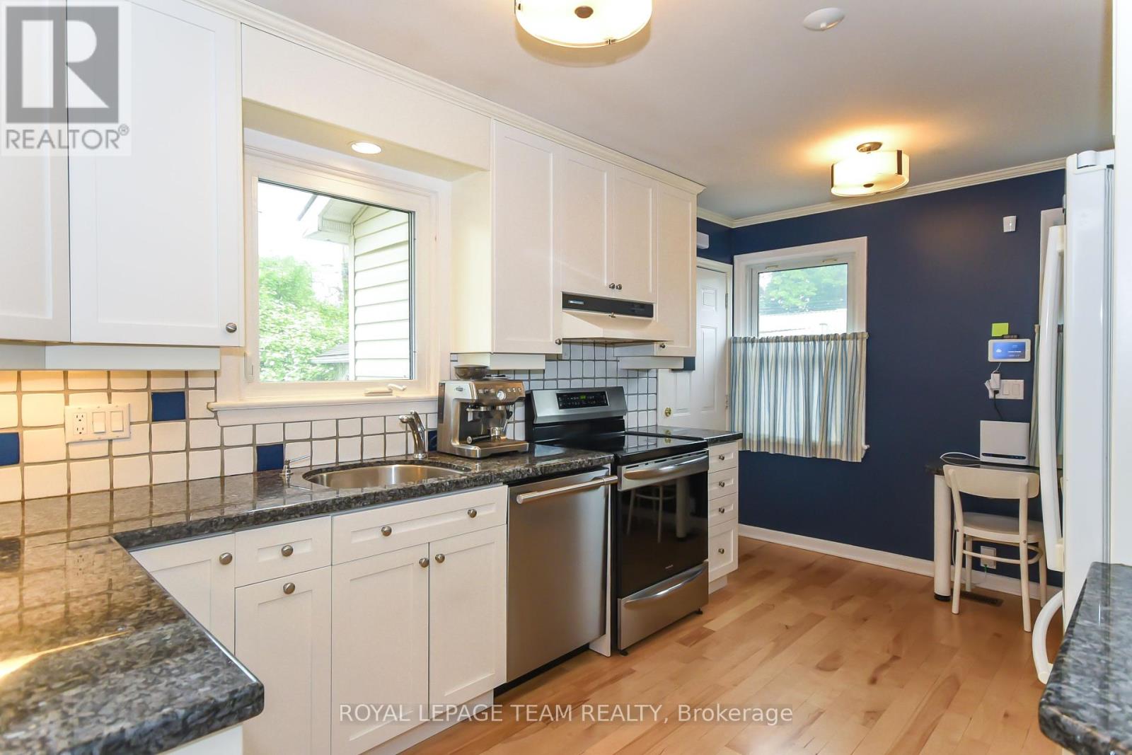 1613 Digby Street, Ottawa, Ontario  K1G 0P5 - Photo 21 - X12197062