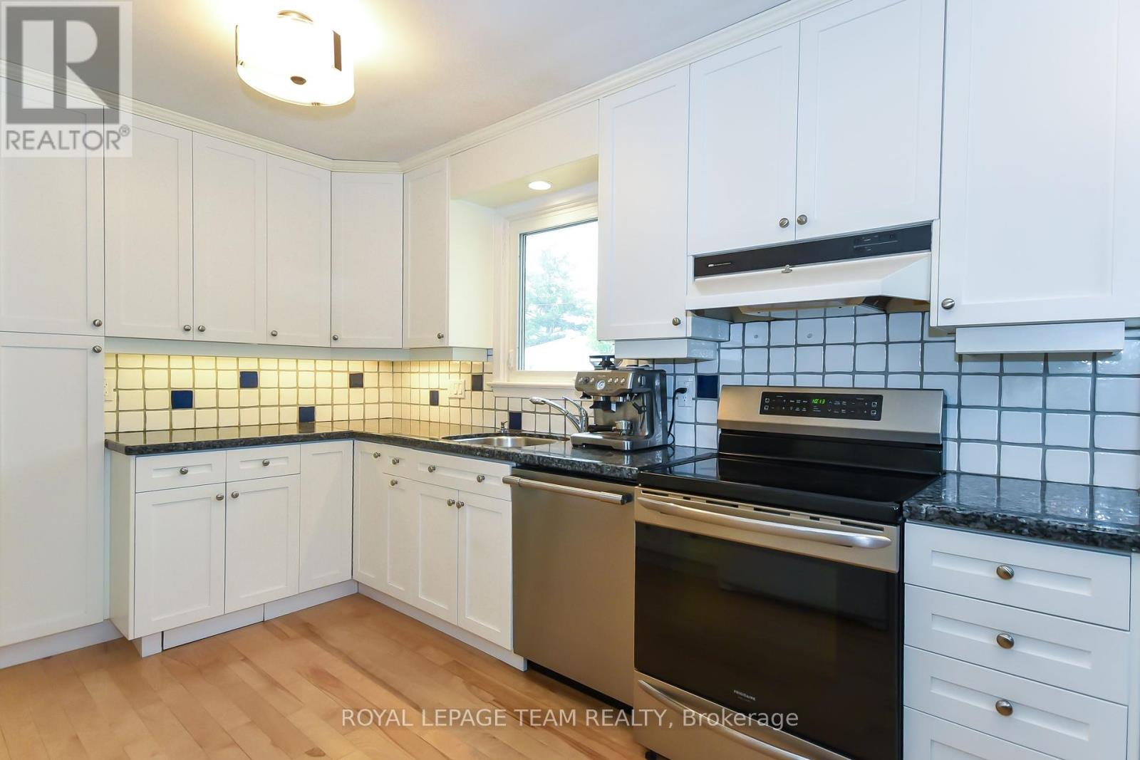 1613 Digby Street, Ottawa, Ontario  K1G 0P5 - Photo 23 - X12197062