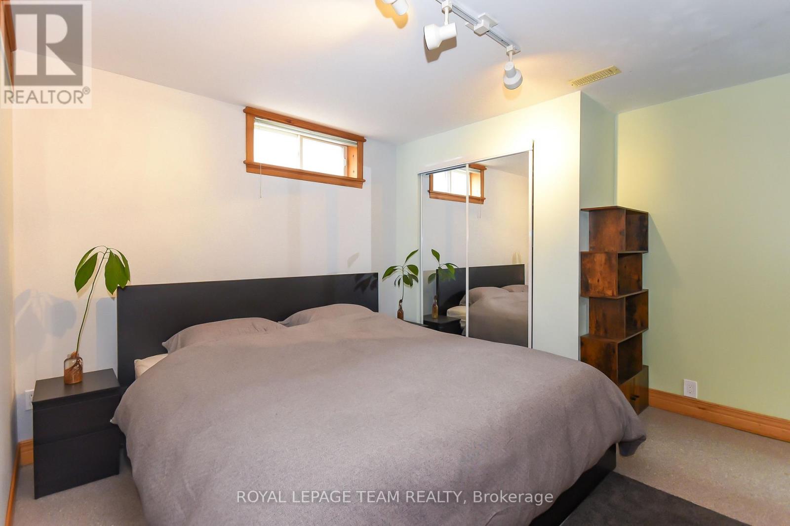 1613 Digby Street, Ottawa, Ontario  K1G 0P5 - Photo 38 - X12197062