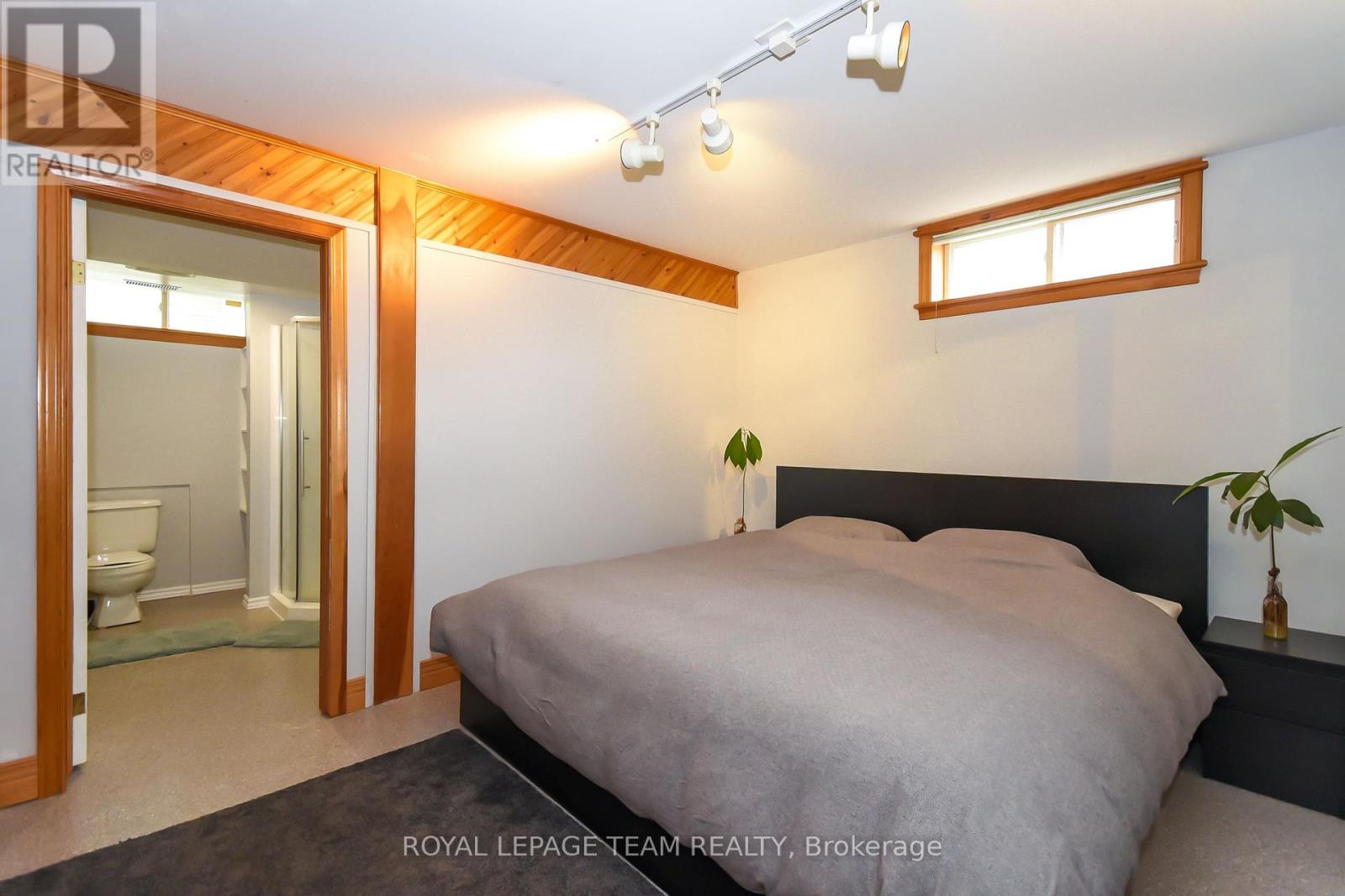 1613 Digby Street, Ottawa, Ontario  K1G 0P5 - Photo 39 - X12197062