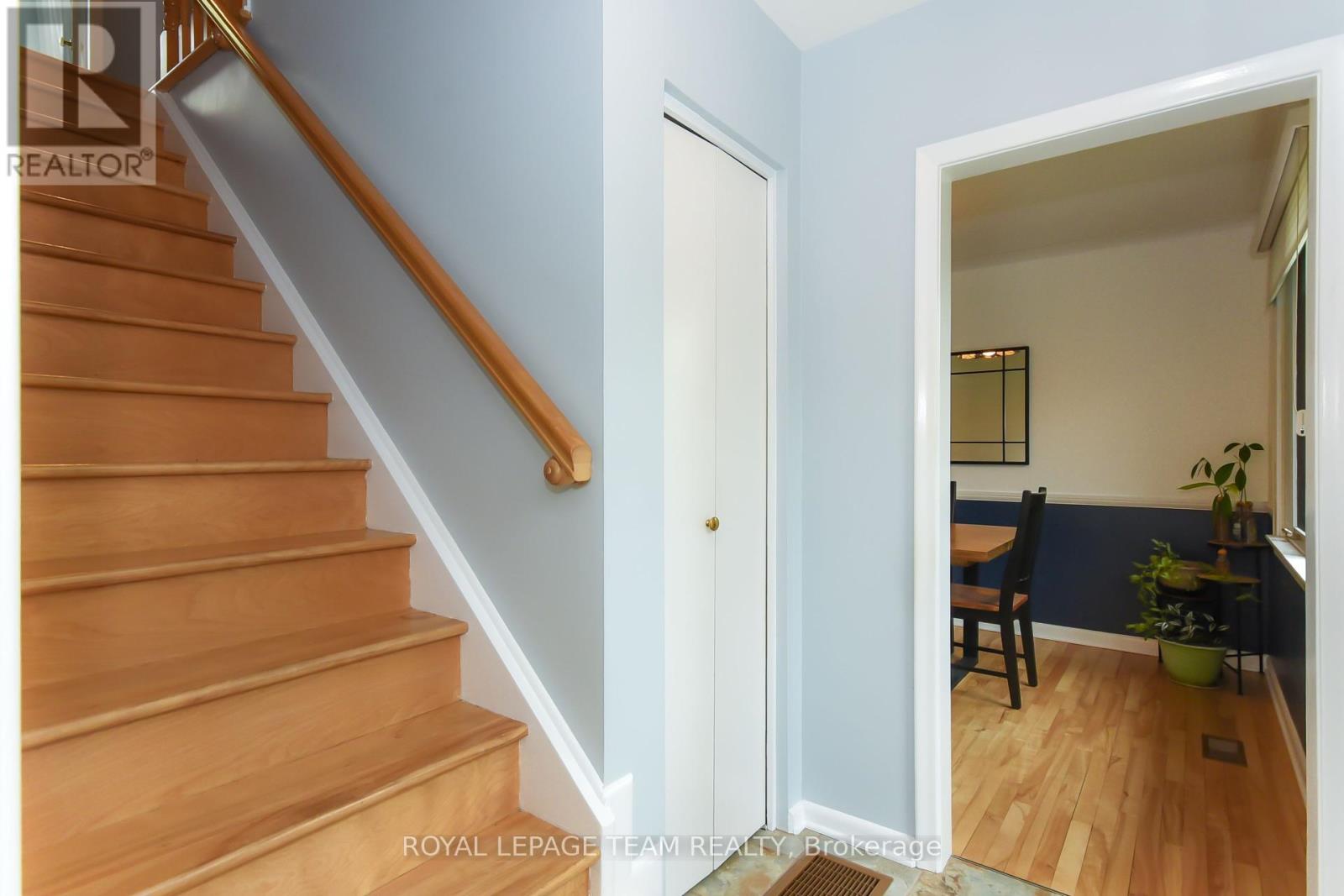 1613 Digby Street, Ottawa, Ontario  K1G 0P5 - Photo 6 - X12197062