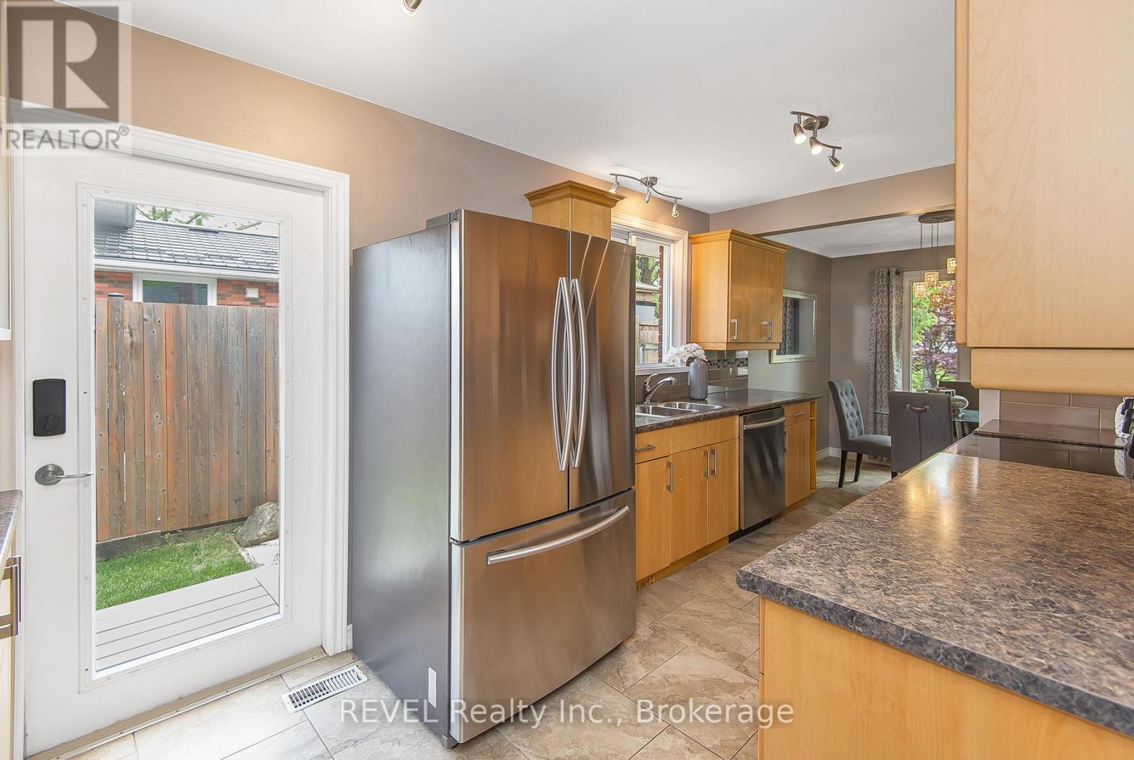 7165 Dirdene Street, Niagara Falls (Morrison), Ontario  L2E 5P1 - Photo 15 - X12197058