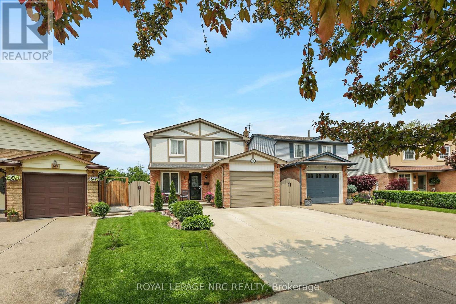 Property at 20 GLENASHTON DRIVE image 2