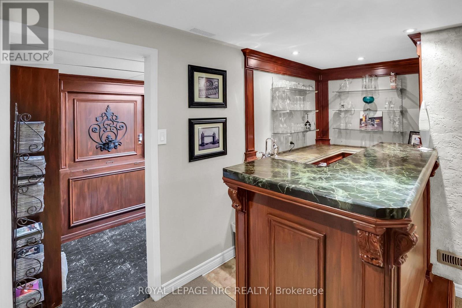 20 Glenashton Drive, Hamilton (Stoney Creek), Ontario  L8G 4G3 - Photo 32 - X12197079