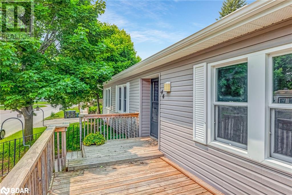 Property at 44 LINDEN Lane image 2