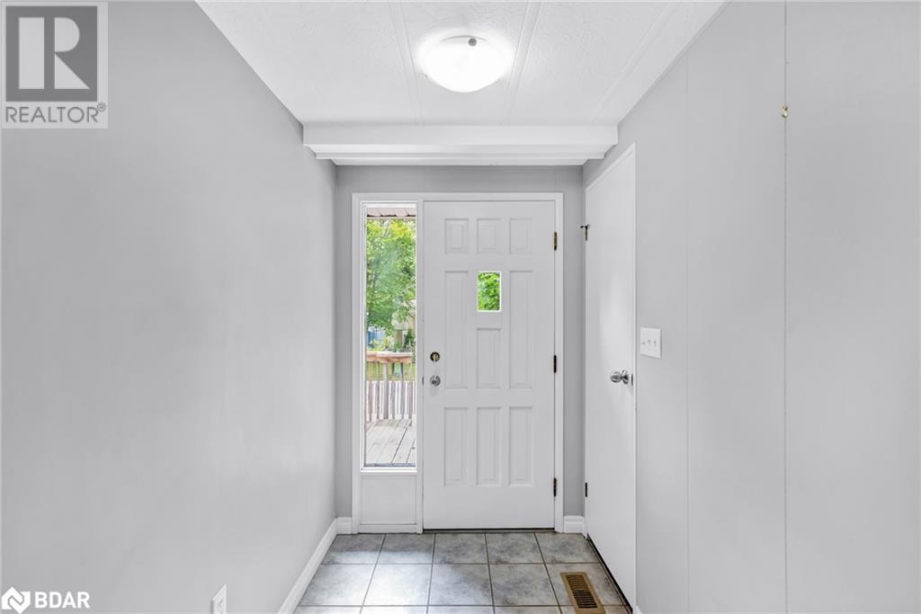 Property at 44 LINDEN Lane image 3