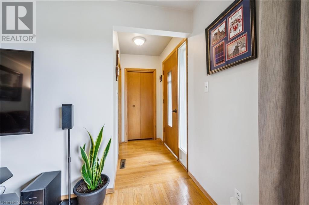 176 Sekura Street, Cambridge, Ontario  N1R 3R1 - Photo 4 - 40733174