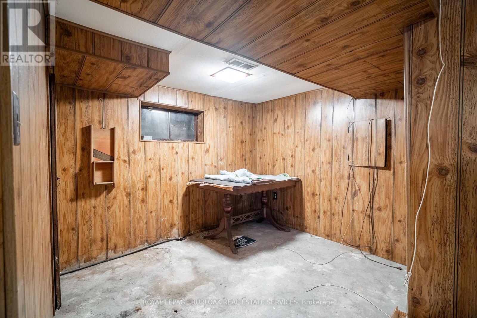 18 Scarlett Road, Toronto, Ontario  M6N 4K1 - Photo 17 - W12197069