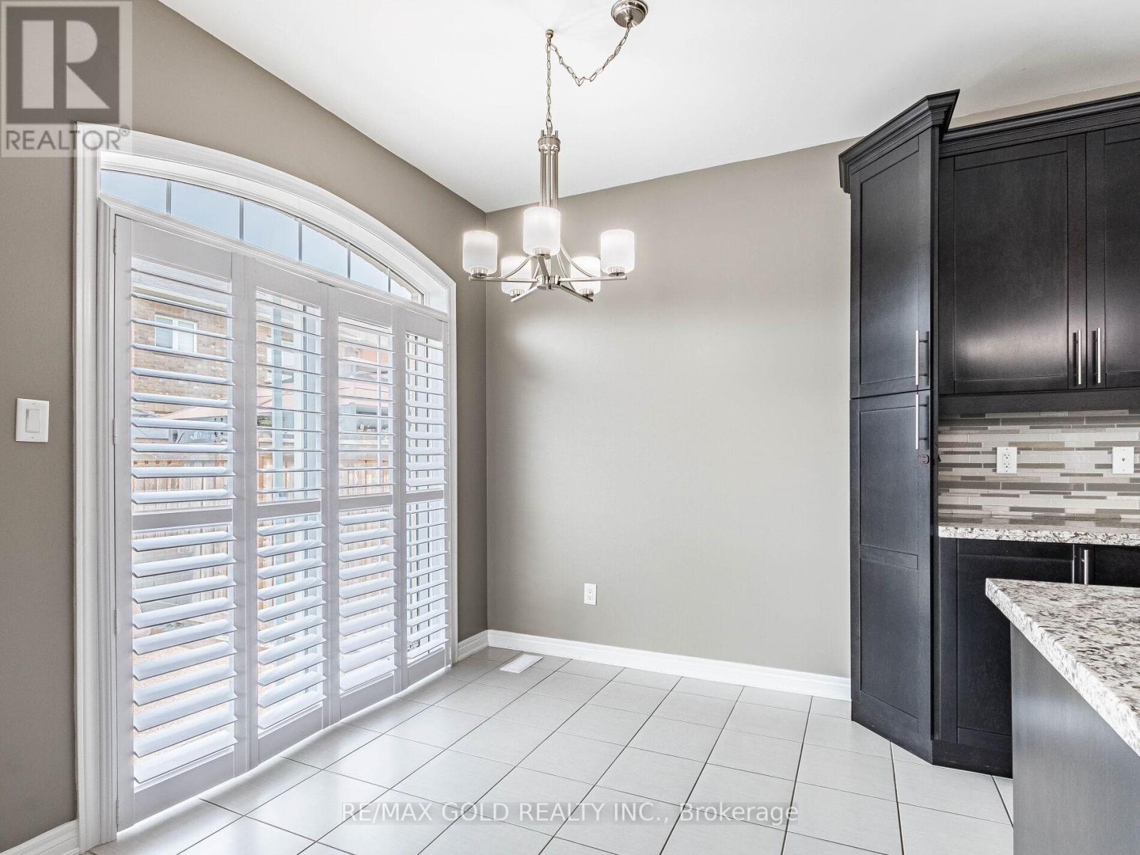 359 Robert Parkinson Drive, Brampton, Ontario  L7A 4C9 - Photo 19 - W12197080