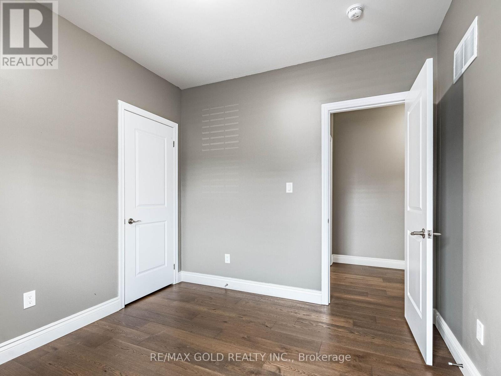 359 Robert Parkinson Drive, Brampton, Ontario  L7A 4C9 - Photo 35 - W12197080