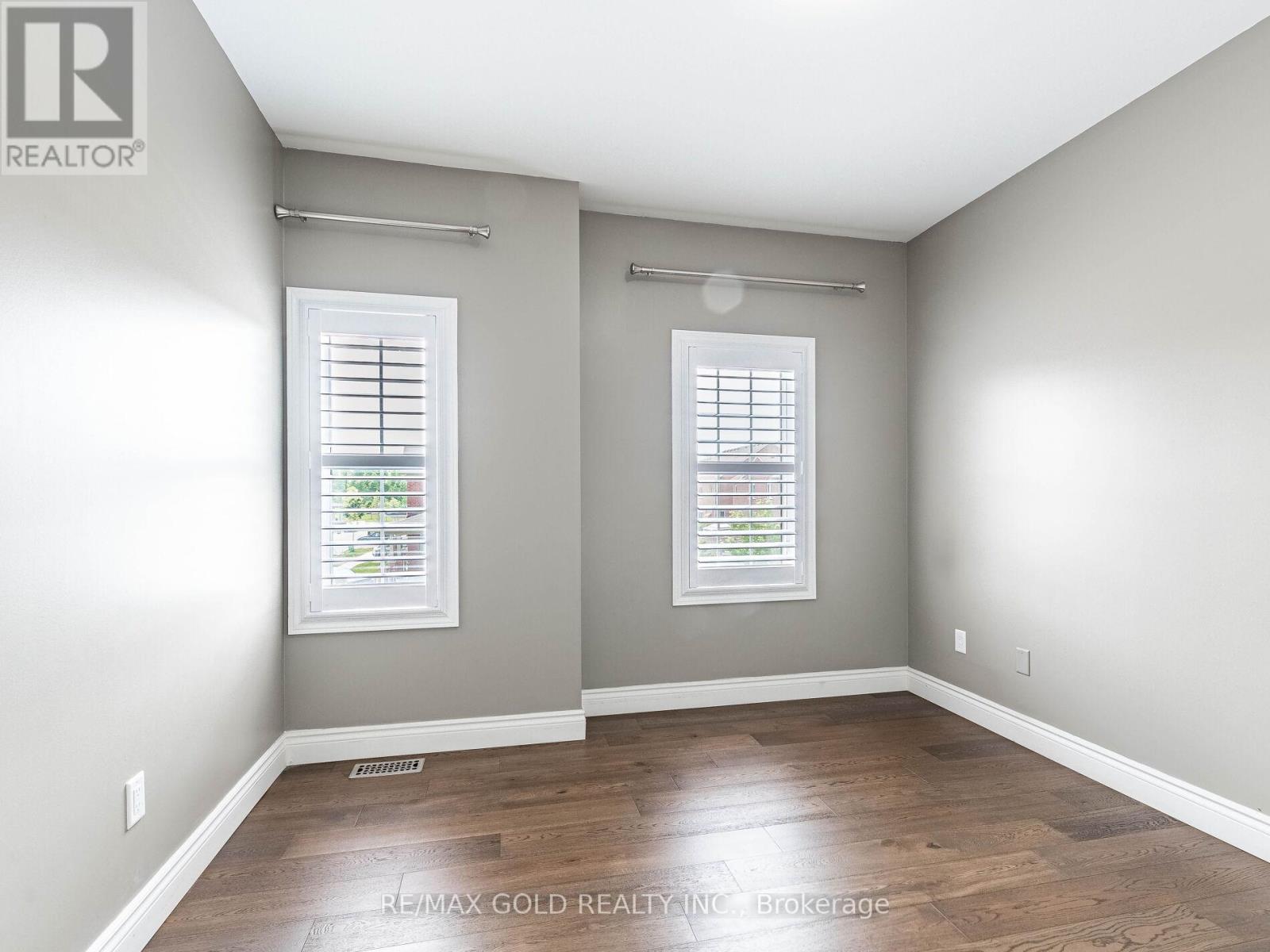 359 Robert Parkinson Drive, Brampton, Ontario  L7A 4C9 - Photo 36 - W12197080