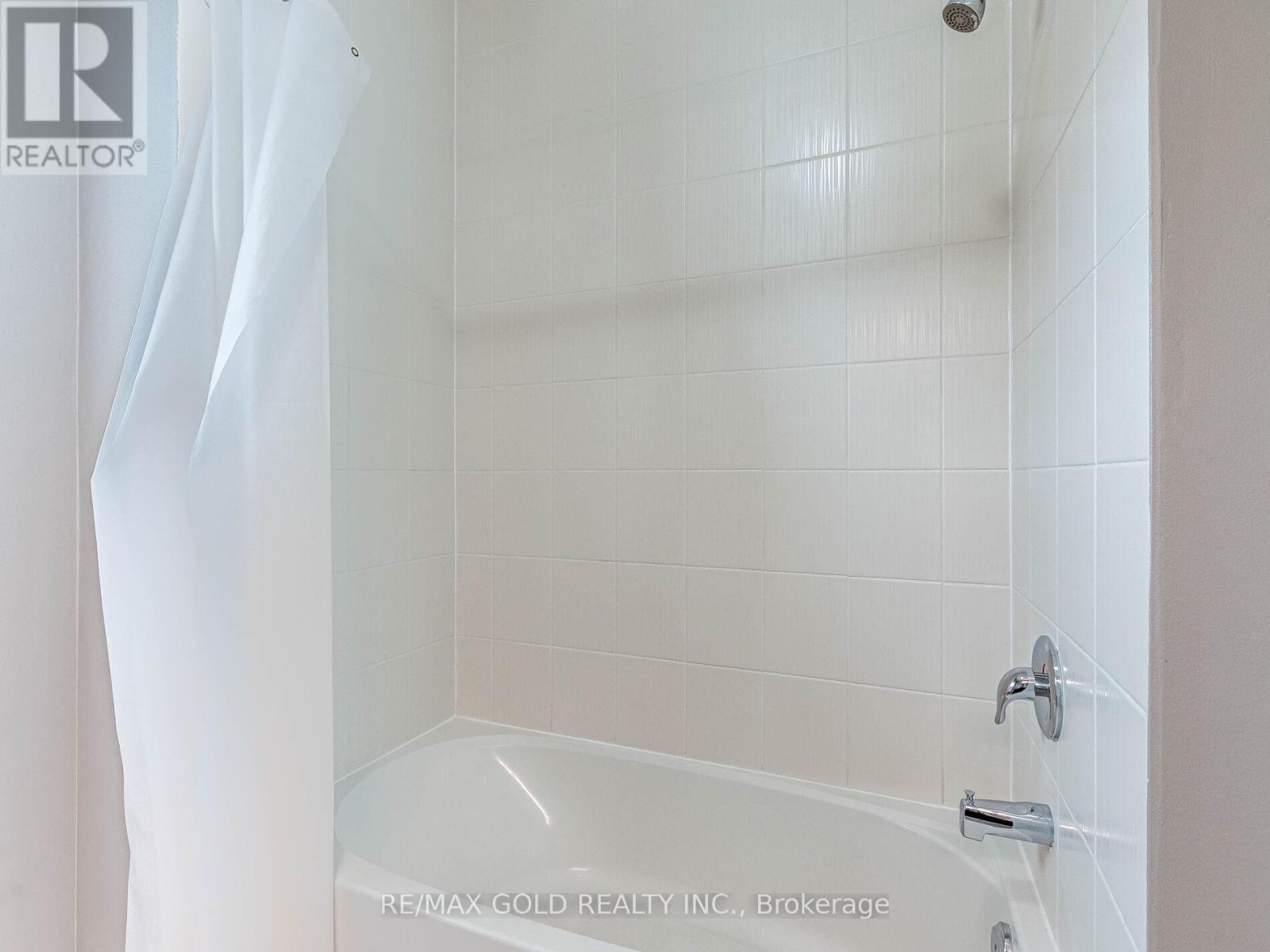 359 Robert Parkinson Drive, Brampton, Ontario  L7A 4C9 - Photo 40 - W12197080