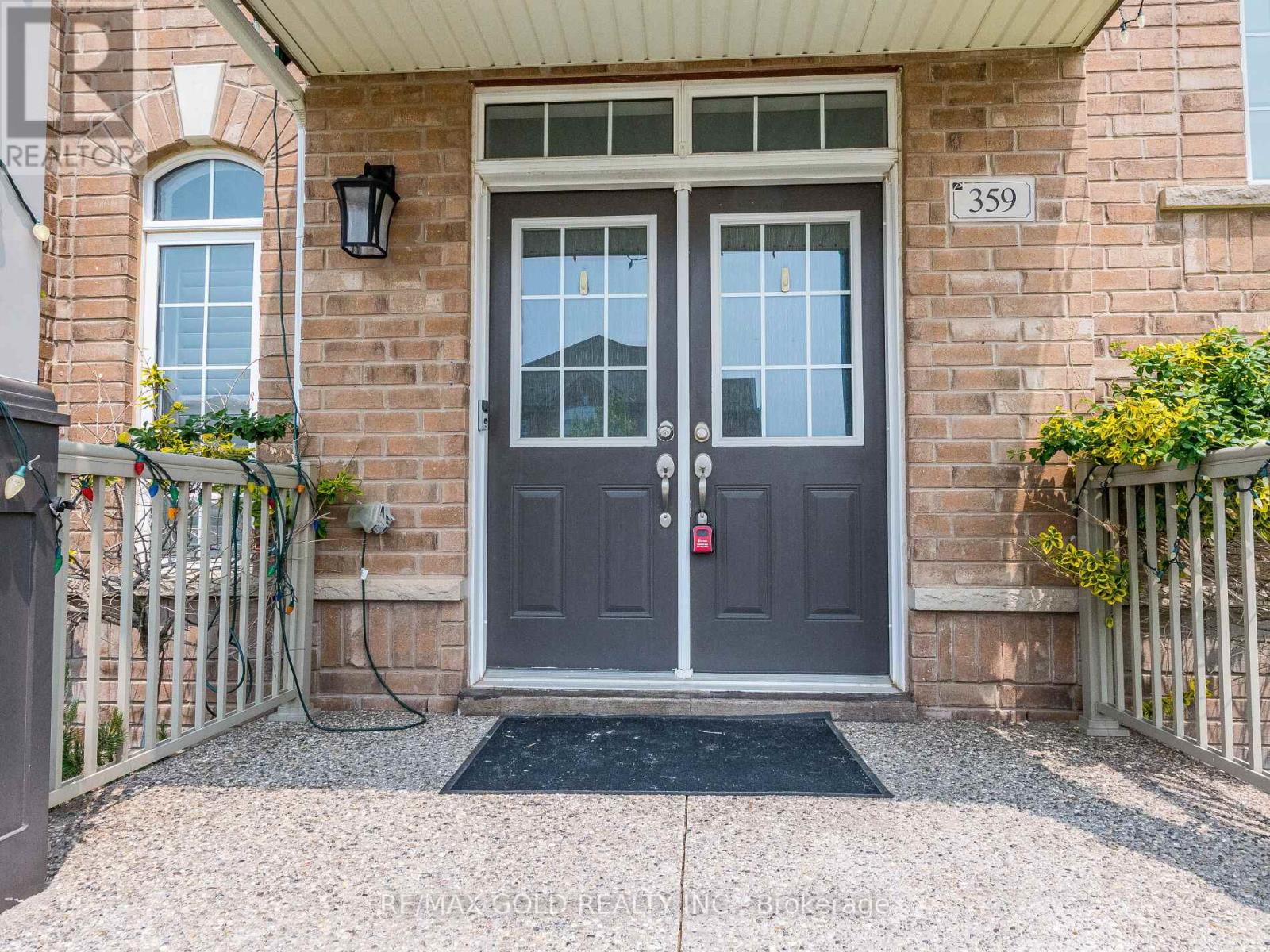 359 Robert Parkinson Drive, Brampton, Ontario  L7A 4C9 - Photo 6 - W12197080