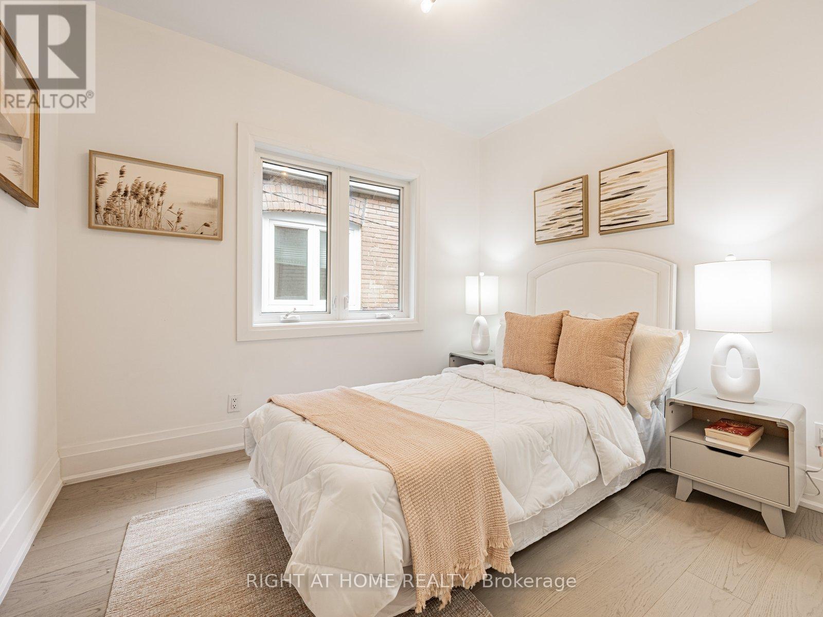204 Clendenan Avenue, Toronto, Ontario  M6P 2X2 - Photo 19 - W12197085