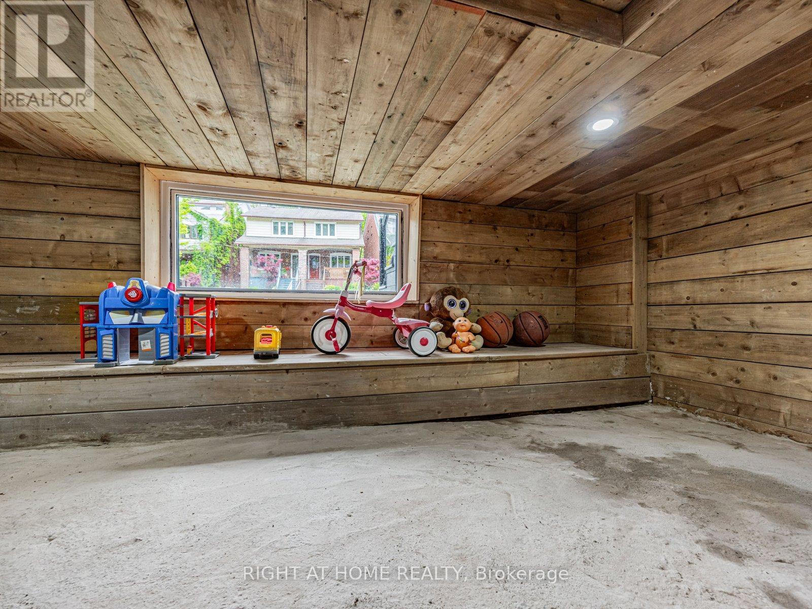 204 Clendenan Avenue, Toronto (Runnymede-Bloor West Village), Ontario  M6P 2X2 - Photo 28 - W12197085
