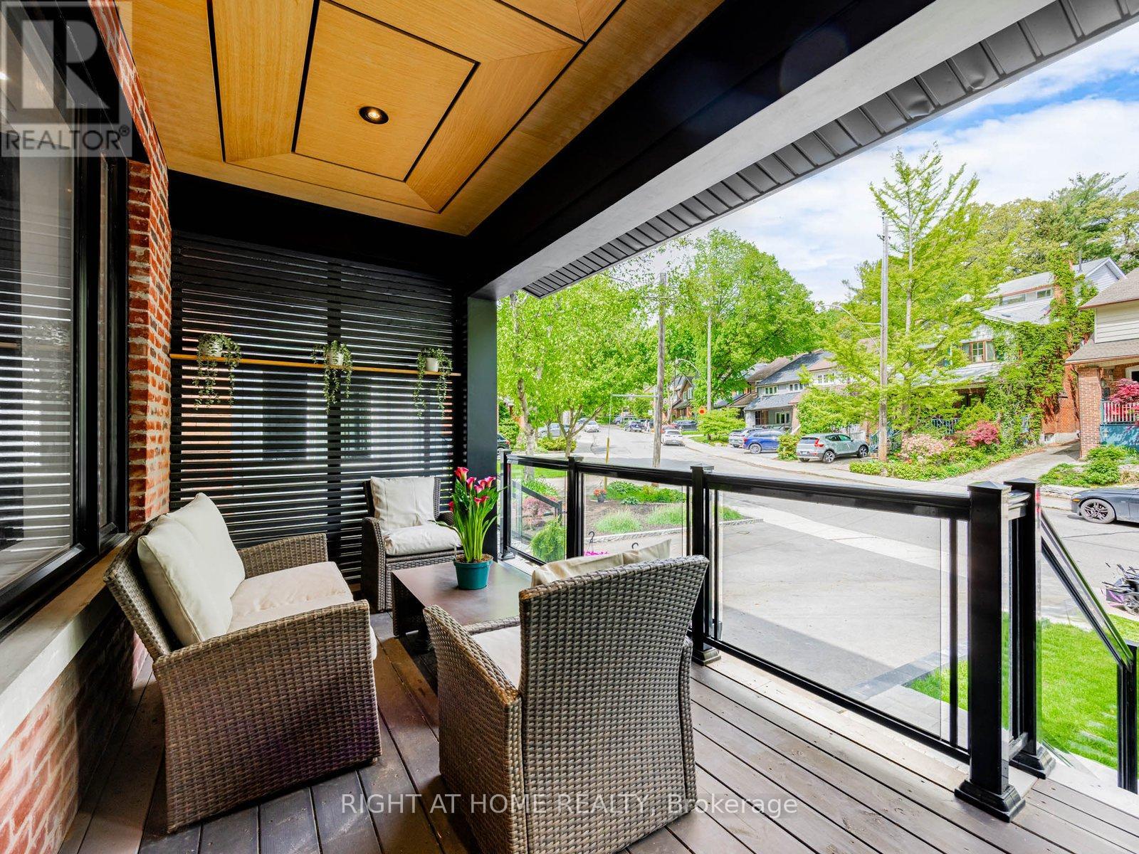 204 Clendenan Avenue, Toronto, Ontario  M6P 2X2 - Photo 5 - W12197085
