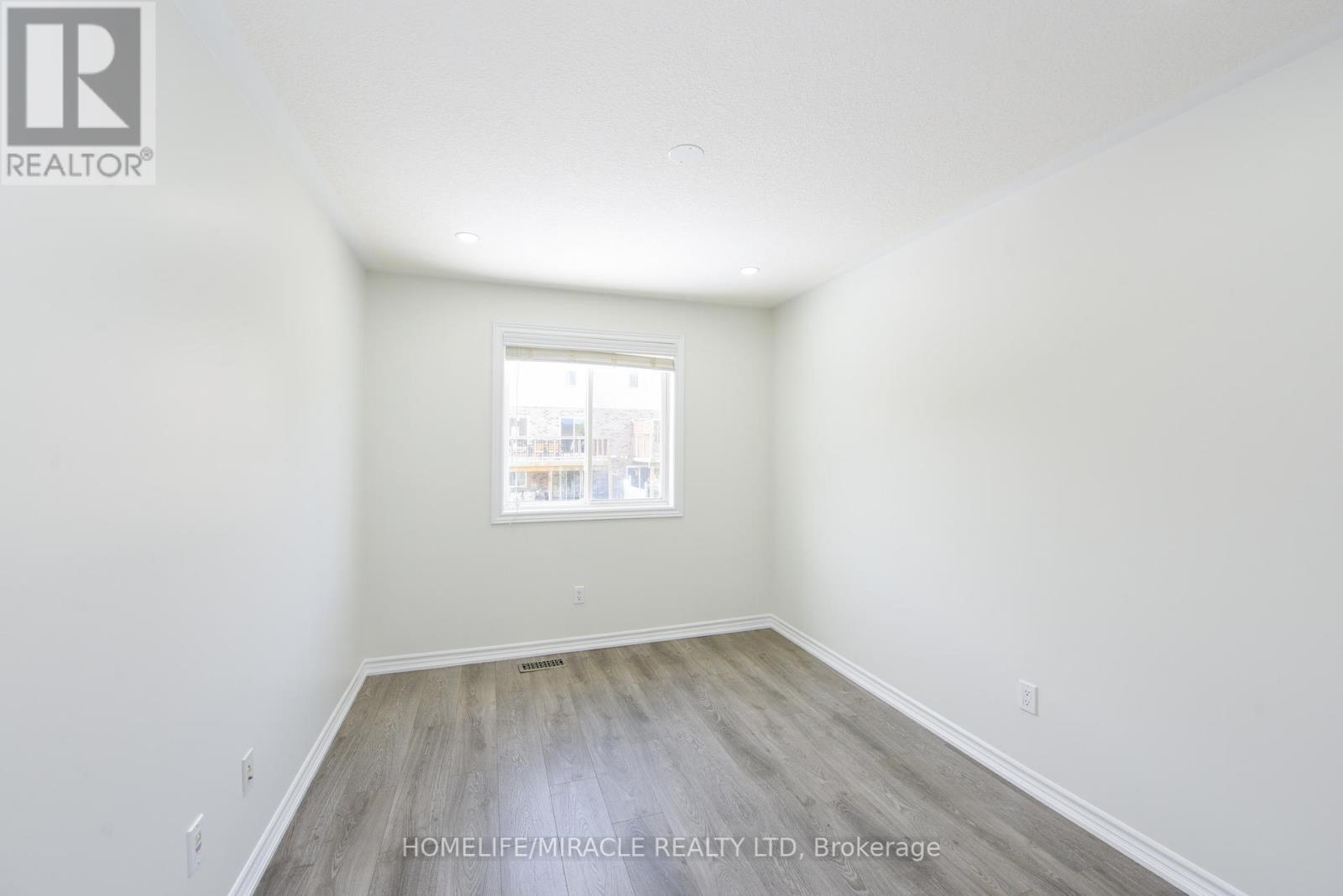 32 Vipond Street, Guelph, Ontario  N1E 0H3 - Photo 26 - X12197095