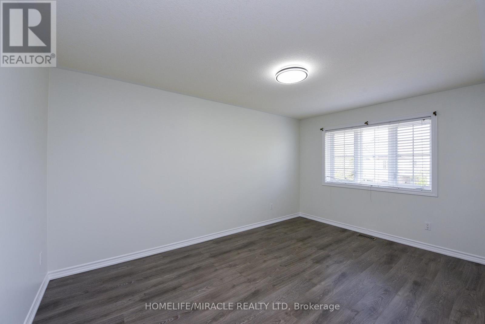 32 Vipond Street, Guelph, Ontario  N1E 0H3 - Photo 35 - X12197095
