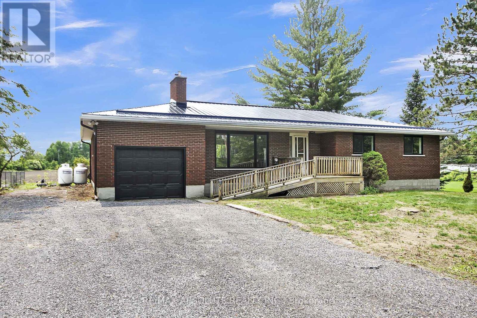 1140 SOUTH GOWER ROAD, North Grenville, Ontario
