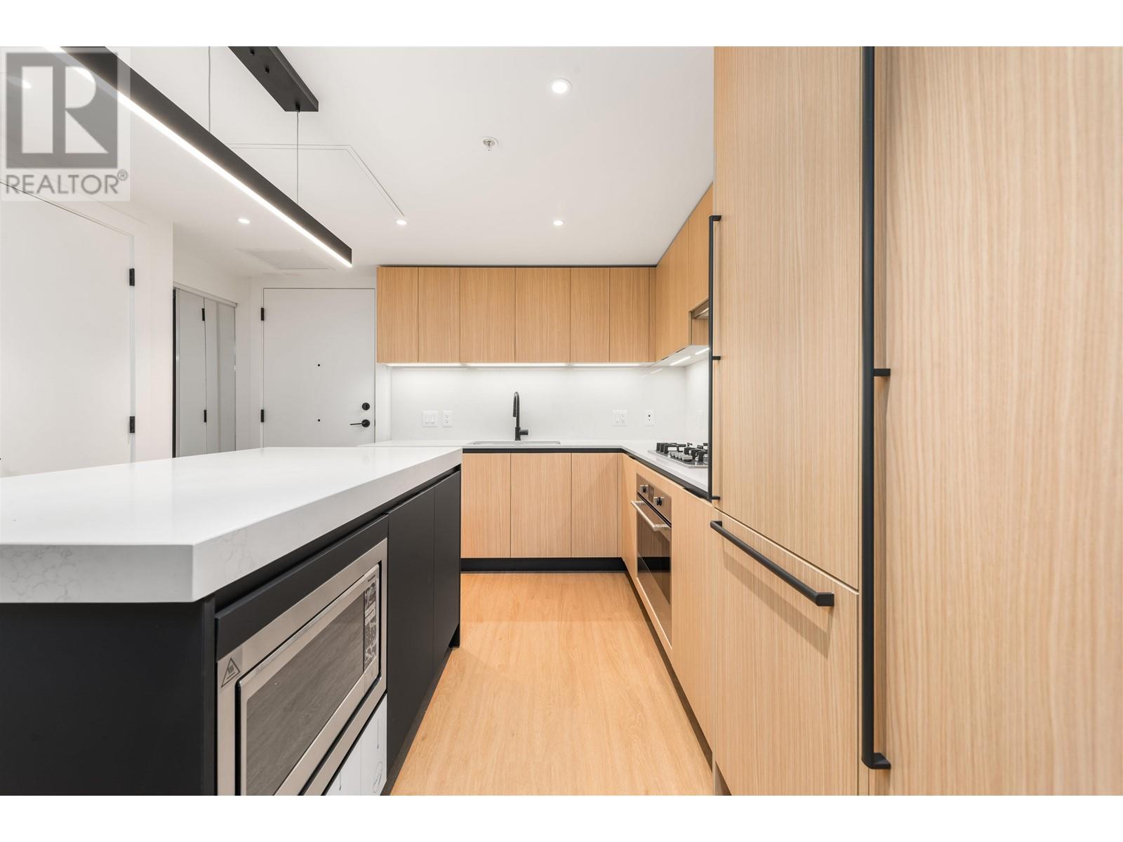 203 2235 E Broadway, Vancouver, British Columbia  V5N 0J5 - Photo 2 - R3011665