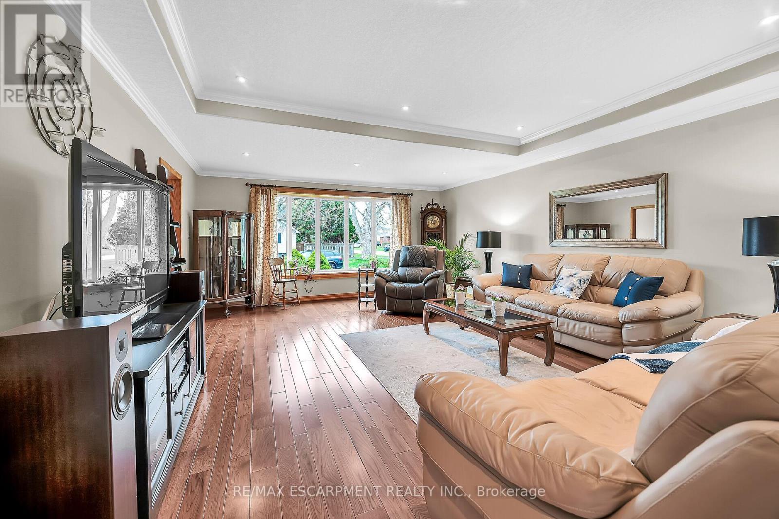 2352 Brinell Avenue, Burlington, Ontario  L7R 3P5 - Photo 7 - W12120693