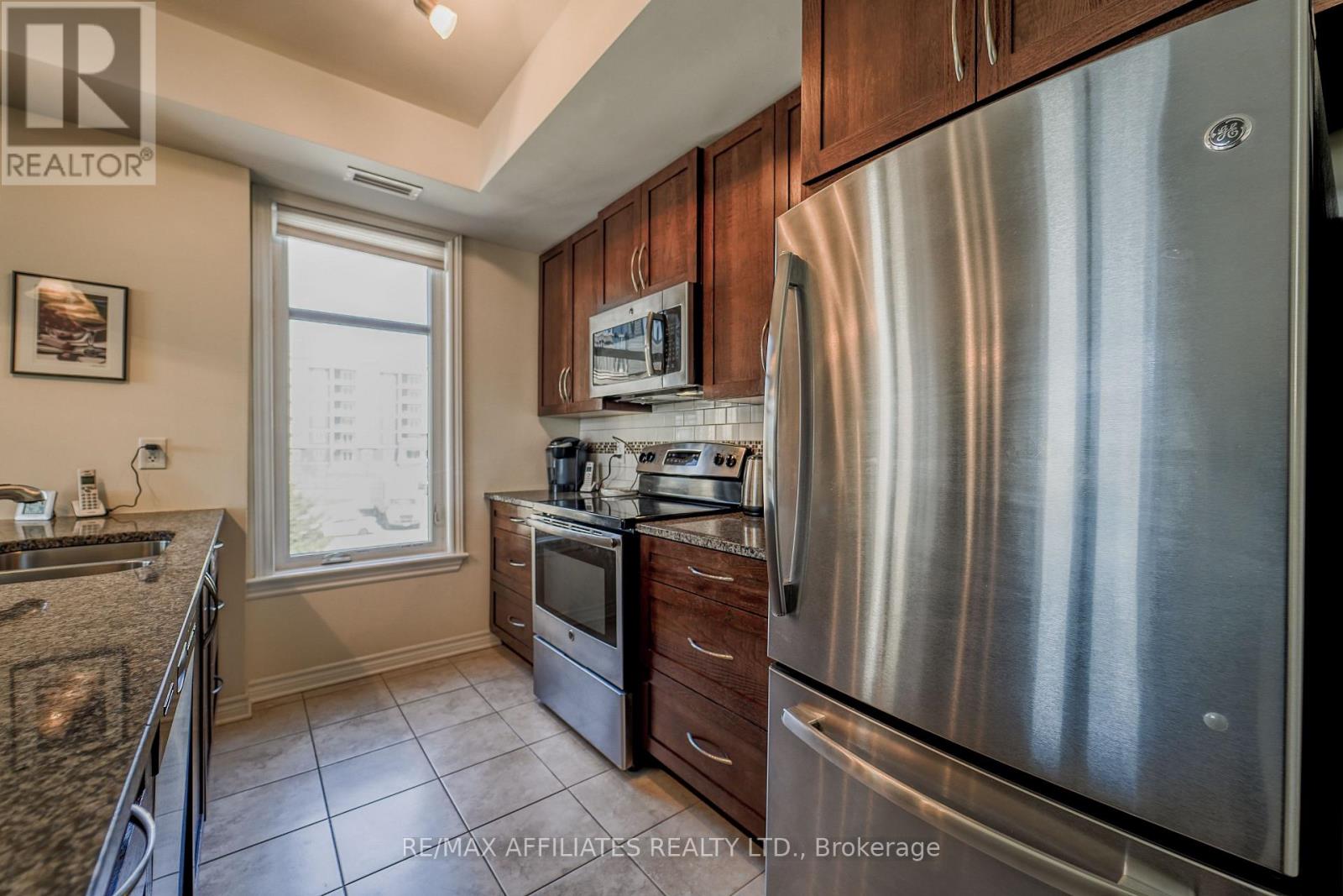 201 - 220 Janka Private, Ottawa, Ontario  K2V 0E6 - Photo 10 - X12110334