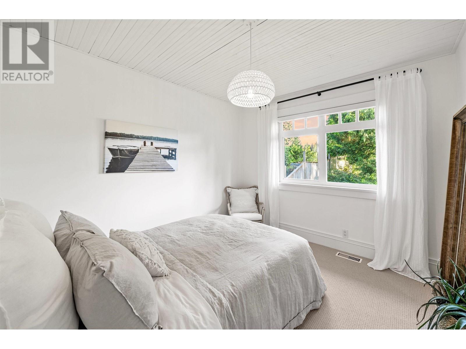 4365 Raeburn Street, North Vancouver, British Columbia  V7G 1K1 - Photo 32 - R3011660
