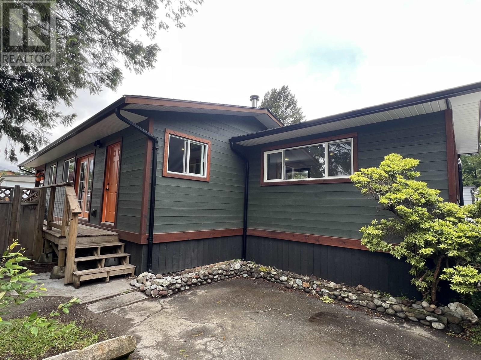 26 40157 GOVERNMENT ROAD, squamish, British Columbia
