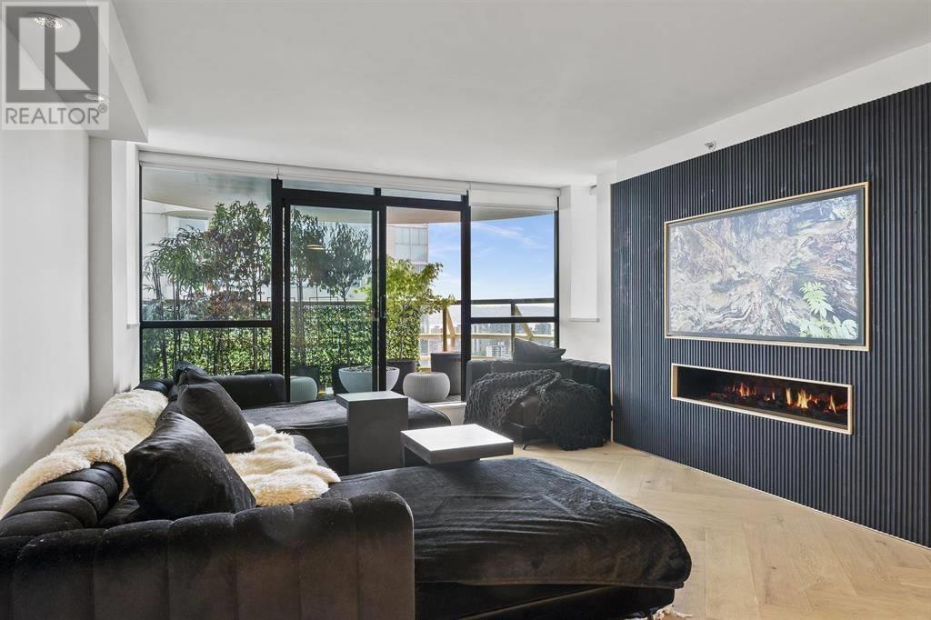 SPH 1331 ALBERNI STREET, vancouver, British Columbia V6X1B6