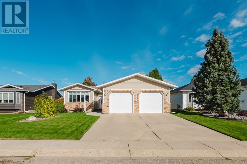 6210 39 Avenue, Stettler, Alberta  T4K 1G1 - Photo 2 - A2212339