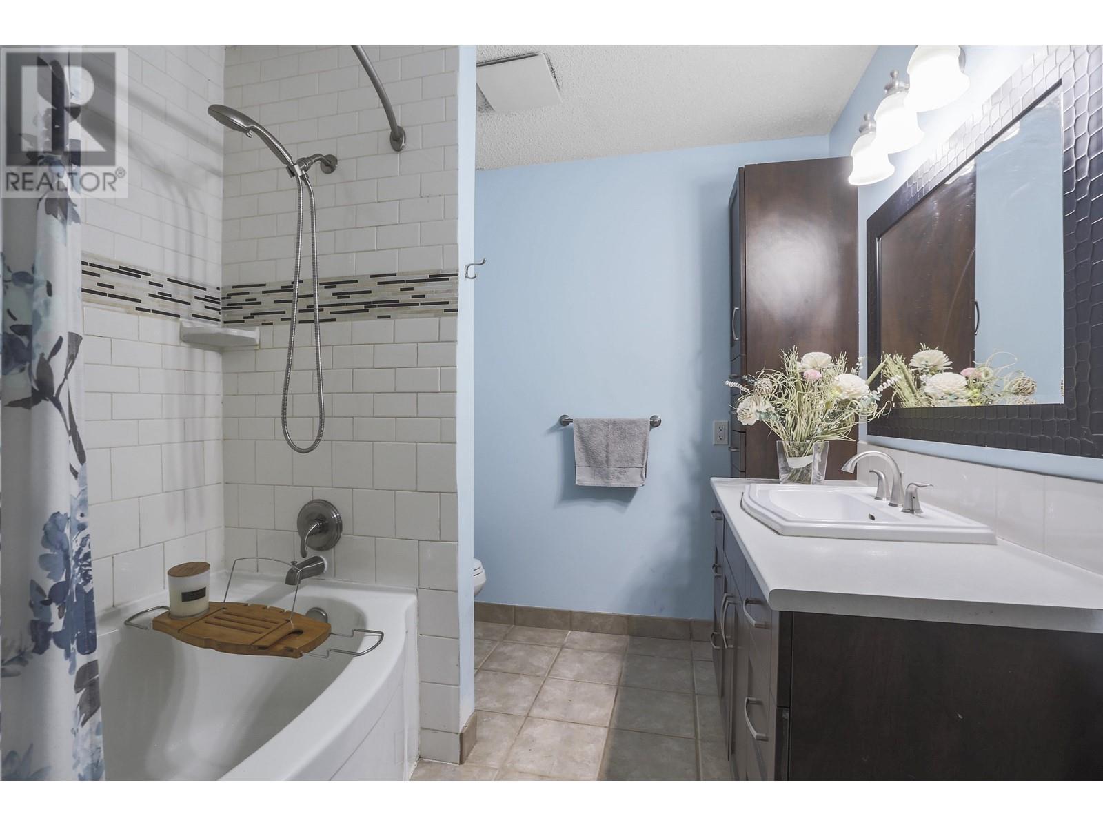 510 Cardiff Way, Port Moody, British Columbia  V3H 3T3 - Photo 12 - R3005391