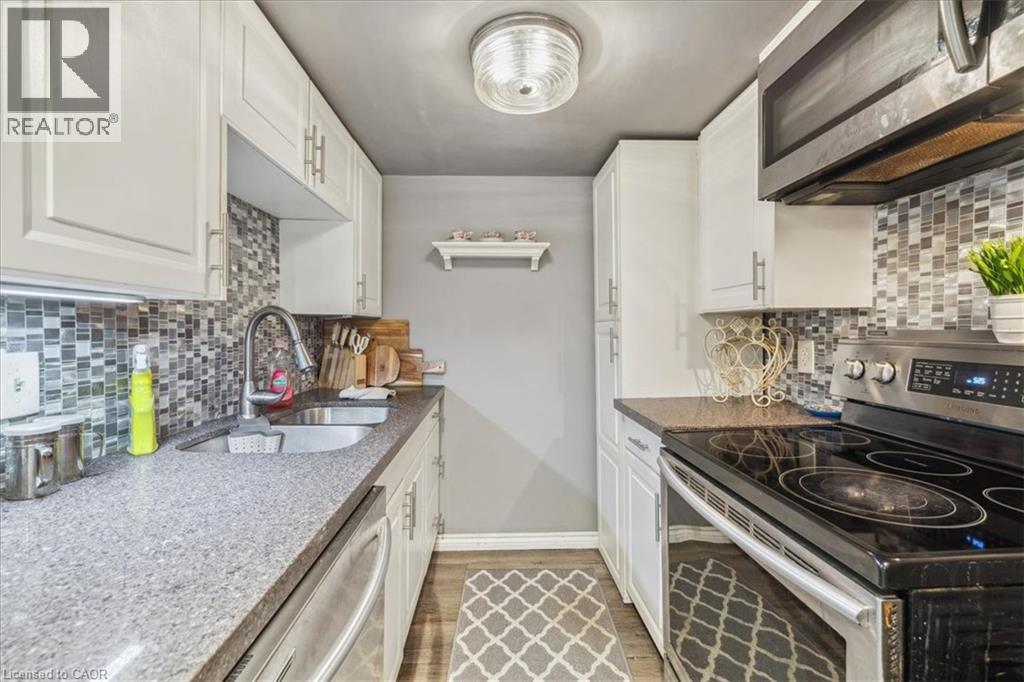 276 East 37th Street, Hamilton, Ontario  L8V 4B3 - Photo 24 - 40737741